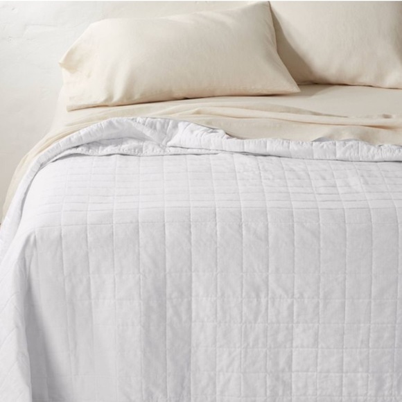 Casaluna Bedding Fullqueen Casaluna Linen Blend Quilt Heavyweight